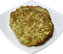Оладьи из кабачков с лососем
