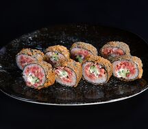 Горячий ролл с тунцом