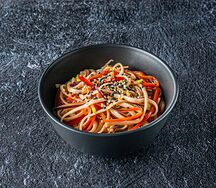 Рисовая (хрустальная) лапша с овощами и грибами