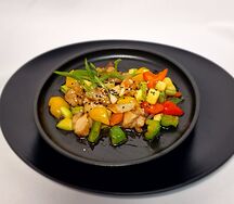 Курица в кисло-сладком соусе