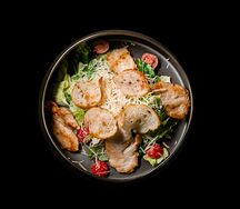 Салат Цезарь с курицей