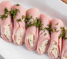 Рулет из ветчины и сыра