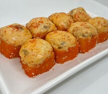 Ролл Лосось и тигровая креветка