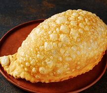 Чебурек с сыром