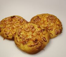 Пицца с сосисками