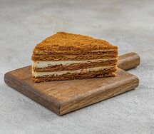 Пирожное Медовик