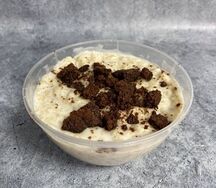 Каша овсяная на кокосовом молоке с брауни