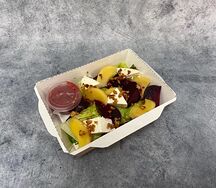 Салат со свеклой и персиками