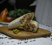 Донер с говядиной в тандырном лаваше