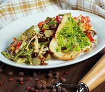 Стейк-салат со стручковой фасолью