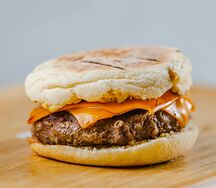 Маффин с котлетой