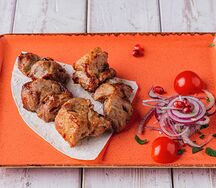 Шашлык из cвинoй шейки
