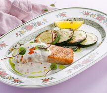 Стейк из лосося с тимьяном