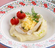 Филе судака по-польски с картофельным пюре