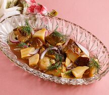 Белые грибы с крымским луком и ароматным маслом