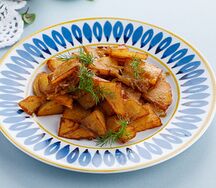 Картофель, жаренный с луком