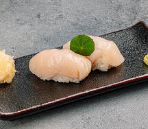 Суши нигири гребешок