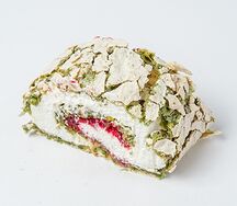 Кусочек Фисташкового рулета
