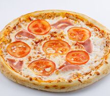 Пицца с ветчиной и томатами