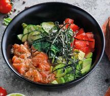 Поке с форелью