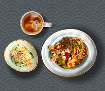 Курица Гун бао с лапшой