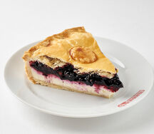 Пирог черничный с творогом