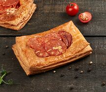 Слойка с пепперони