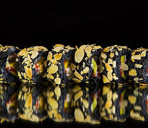 Black миндаль