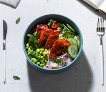 Тёплый боул с лососем в соусе унаги