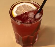 Фирменный прохладительный напиток Айсблуберри