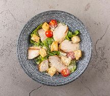 Цезарь с курицей