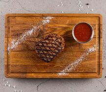 Стейк из говяжьей вырезки