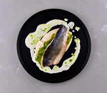 Сибас с цукини верде и пюре из сельдерея