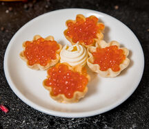 Икра красная с маслом
