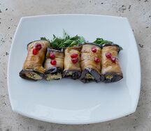 Рулетики из баклажанов с орехами и чесноком