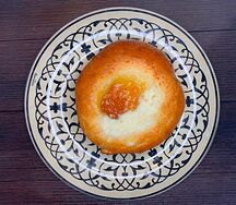 Ватрушка с джемом и творогом