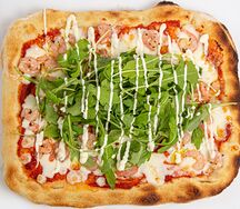 Римская пицца с креветками