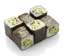 Ролл с огурцом