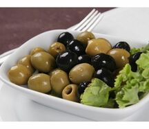 Маслины и оливки