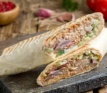Шаурма Цезарь с курицей большая