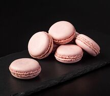 Макаруны соленая карамель