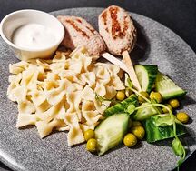 Эскимо из куриных котлет