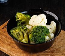 Брокколи и цветная капуста