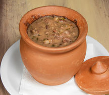 Лобио в горшочке