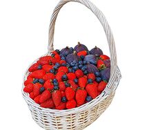 Ягодная корзина Сладкий инжир 2 / подарочный набор / подарок