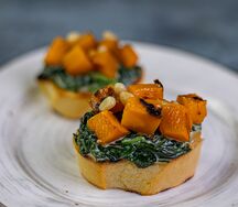 Тапас Карамелизованная тыква с тапенадой