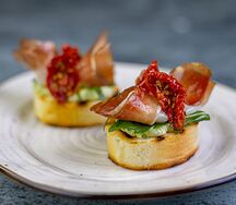 Тапас с хамоном