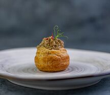 Профитроль с домашним печёночным паштетом