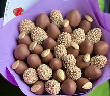 Букет из клубники в шоколаде Сладкий ирис М