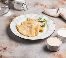 Блины со сгущенкой и сметаной